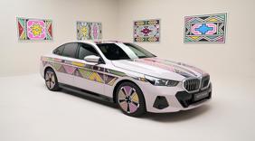 BMW i5 Flow NOSTOKANA Contemporary İstanbul'da