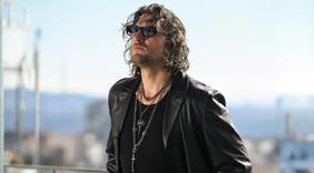 Ustalık ve Işığın Kesişiminde