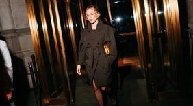 Kentli Zarefet: Klasik ve Modern Trençkotlar