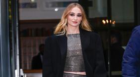 Sophie Turner ile Sokakta Ofis Şıklığı