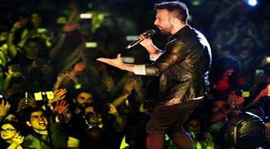 TARKAN AZERBEYCANDA KONSER VERDİ