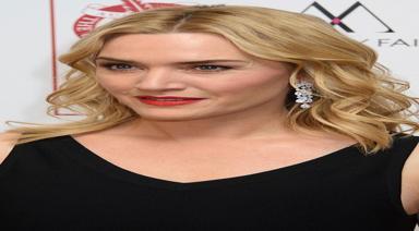 KATE WINSLET YENİ YAŞINI KUTLUYOR