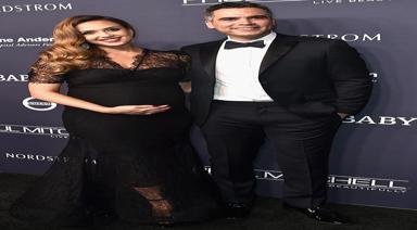 JESSICA ALBA OĞLUNU KUCAĞINA ALDI