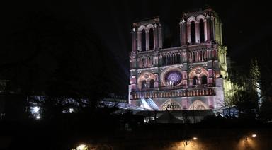 Notre Dame Katedrali Kapılarını Yeniden Açtı