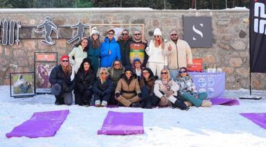 2625 Metre Yükseklikte “Snow Yoga” Deneyimi