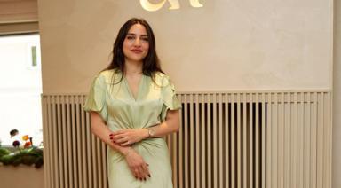 Sim and Roz'un Bebek Showroom'u Açıldı