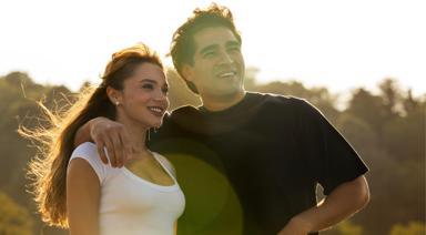 Bize Bi'şey Olmaz: Zıt Kutupların Aşk Hikâyesi