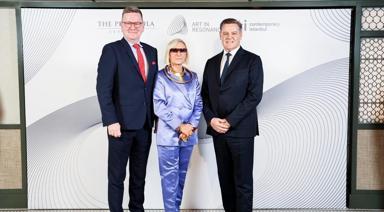 The Peninsula Istanbul, Grimanesa Amorós'un Işık Enstalasyonlarına Ev Sahipliği Yapıyor