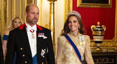 Kraliyet Sahnesine Dönüş