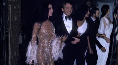 Yılbaşı Stil Önerisi: Showgirl Ruhu