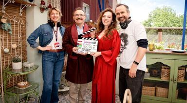 "Aile Arasında" Filmi Ekibi Yeniden Bir Arada