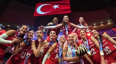 Filenin Sultanları VNL Şampiyonu: Türkiye-Brezilya Maçının Sonucu 3-1