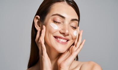 Güneş Lekelerini Azaltan 6 Doğal Yöntem