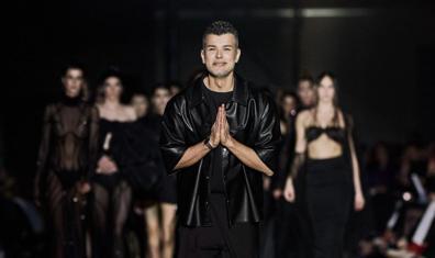 Bakü'de Etkileyici Moda Yolculuğu: “Siyah”ın Gücü