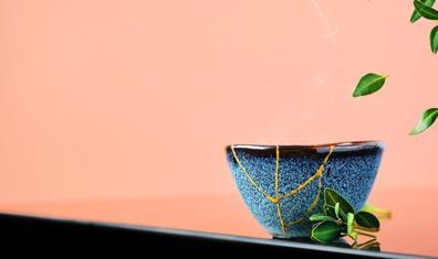 Kintsugi: Kırıkları Onarmak ve Kendini Yeniden İnşa Etmek