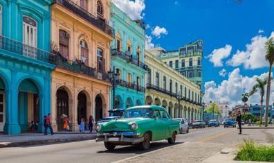 Zamanın Durduğu Renklerin Konuştuğu Bir Ada: Küba