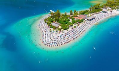 Fethiye'nin En İyi Mekanları: Oteller, Restoranlar ve Plajlar Rehberi