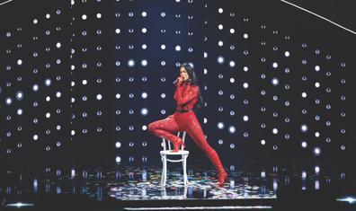 Dua Lipa'nın “Radical Optimism” Stili