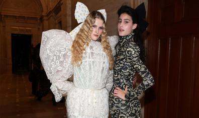 2025 Yaz Trendi: Maksimalist Çiçek Motifleri