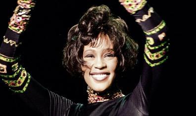  Whitney Houston'ın Dünya Kupası Tişörtüne Rekor Fiyat