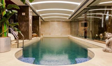 İstanbul'un Hikâyesine Açılan Bir Kapı: Levni Istanbul