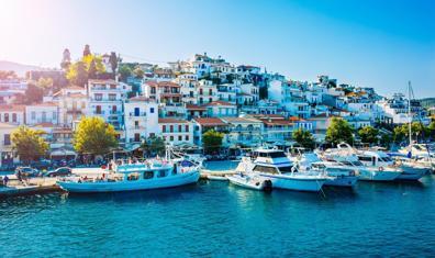 Skiathos Adası Gezi Rehberi 2026: Gezilecek Yerler, Plajlar ve Oteller
