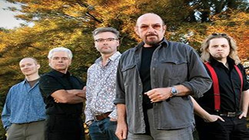 CRR/CEMAL REŞİT REY SAHNESİNDE ROCK MÜZİK VE FADO RÜZGARI