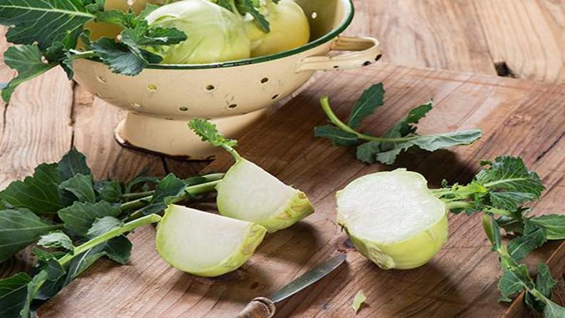 SÜPER SEBZE KOHLRABİ İLE TANIŞIN