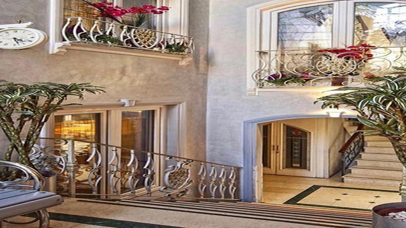  İSTANBUL’UN TARİHİ MERKEZİ: HOTEL AMIRA İSTANBUL