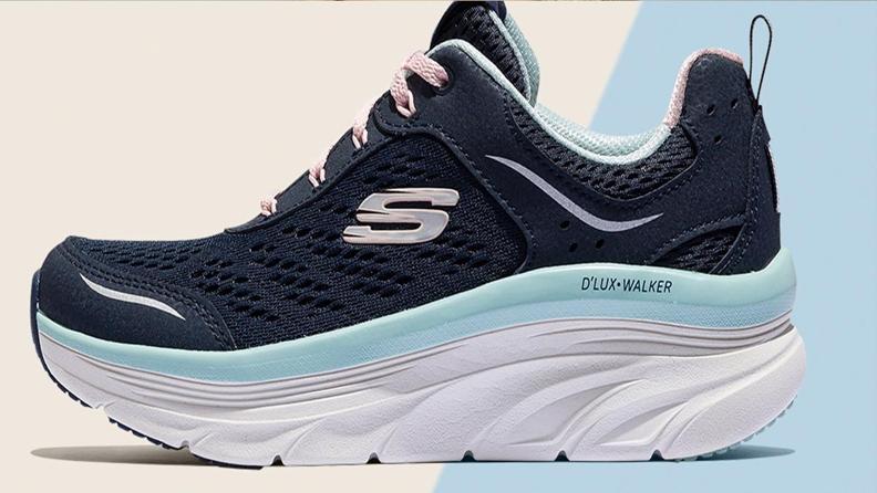 Skechers'ın Anneler için Konforlu Stil Kodu: D'lux Walker