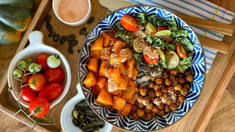 Bal Kabaklı Tahin Soslu Karabuğday Salatası