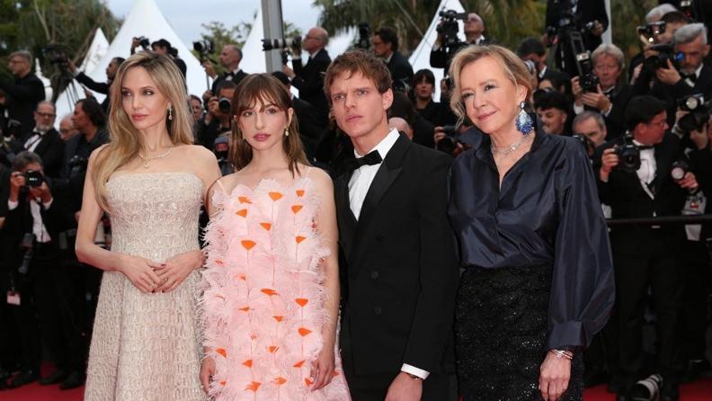 Cannes Halısında Işıltılı Anlar