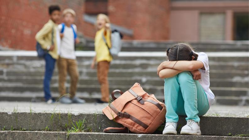 Zorbalık Nerede Başlar? Çocuklar İçin Görünmez Sınırlar ve Ebeveynin Rolü