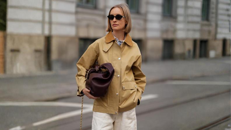 Sonbaharda Çantaları Kucaklama Zamanı Sonbaharda Çantaları Kucaklama Zamanı