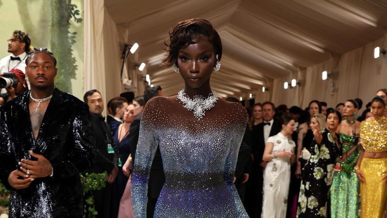 Anok Yai 2025'in “Yılın Modeli” Ödülünü Kazandı