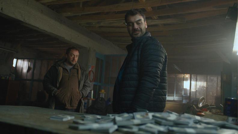 “Kasaba”: Karanlıkta Kalan Dostluklar