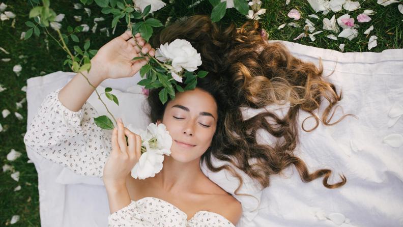 Ten Üzerinde Yazılan Dört Hikaye