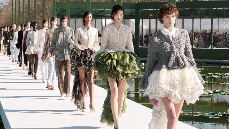 Jonathan Anderson'dan Çiçek Açan Bir Dior Koleksiyonu